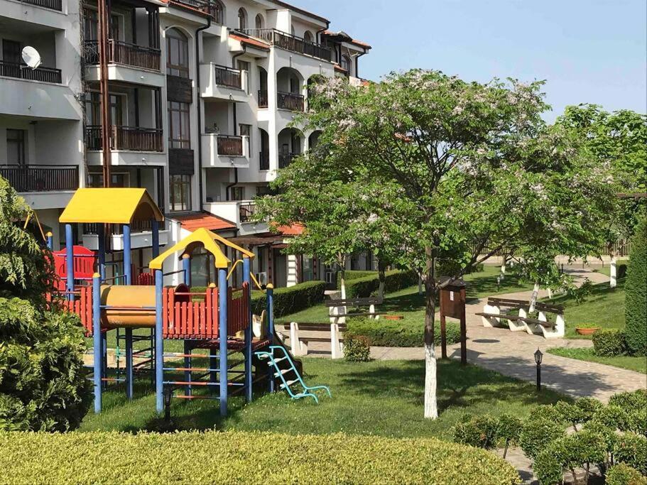 Lovely Apartment In Peaceful Family Spa Resort Near To Nesebar Kableshkovo  Eksteriør billede