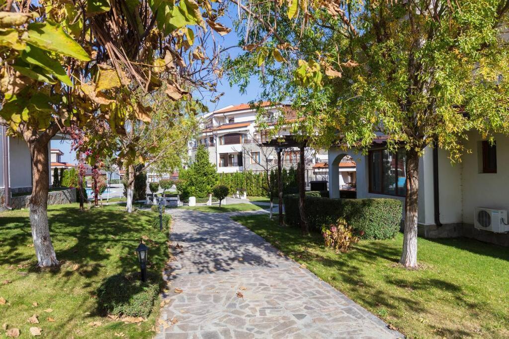 Lovely Apartment In Peaceful Family Spa Resort Near To Nesebar Kableshkovo  Eksteriør billede