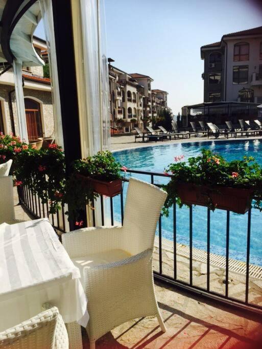 Lovely Apartment In Peaceful Family Spa Resort Near To Nesebar Kableshkovo  Eksteriør billede